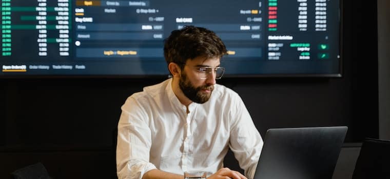 Trgovac ispred charta